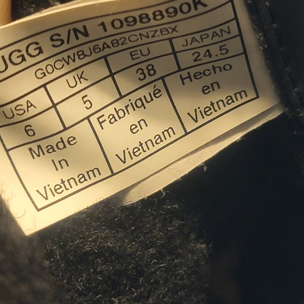 KIDS UGG BUTTE II CWR BLACK SUEDE WATERPROOF DUCK BOOT SZ6 - Picture 12 of 13